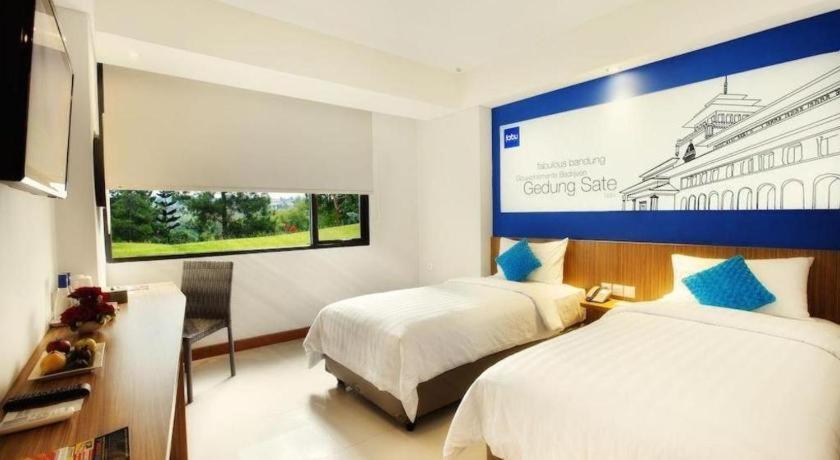 Indies Hotel Bandung Exterior photo