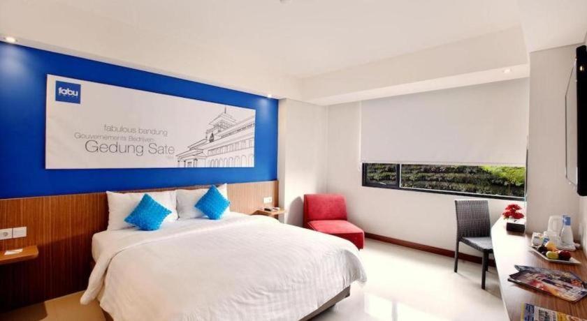 Indies Hotel Bandung Exterior photo